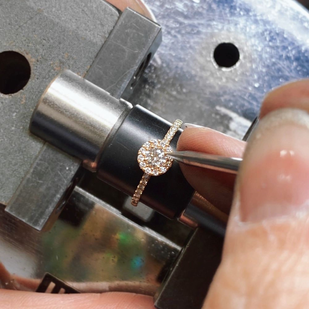 お母様のダイヤモンドを花嫁の婚約指輪に-After-3 お母様のダイヤモンドを花嫁の婚約指輪に-After-3